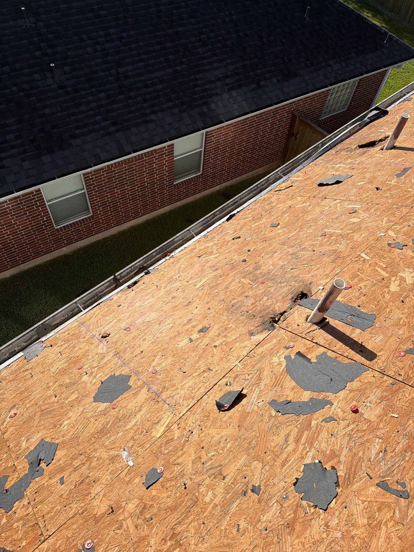Roof Replacement in Sedona Creek, Missouri City TX by Roof Repair Company
