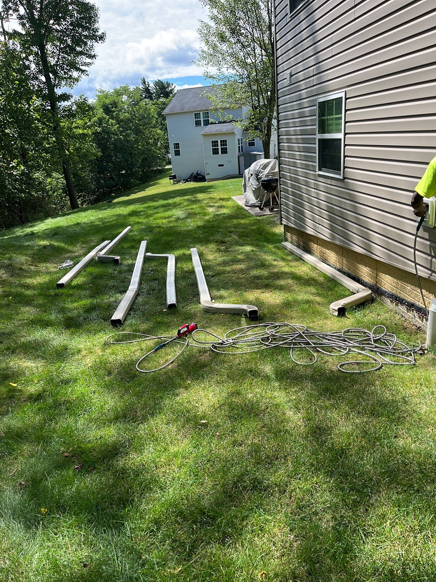 Residential Roof Replacement using CertainTeed Grand Manor by Absolute Roofing and Construction
