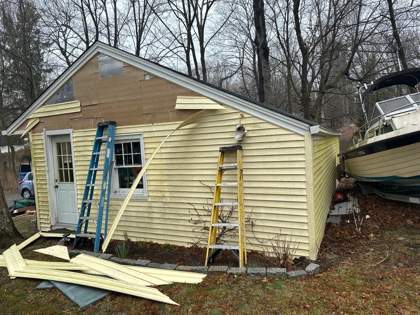 Siding Installation using Certainteed Cedar Impressions Sterling Gray by A Plus Exterior