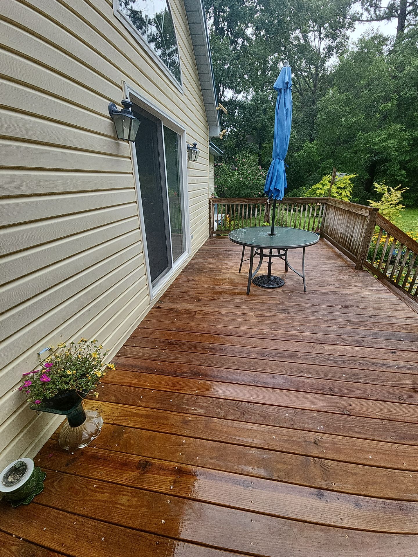 Deck using Wood Sealant by DuraSeal