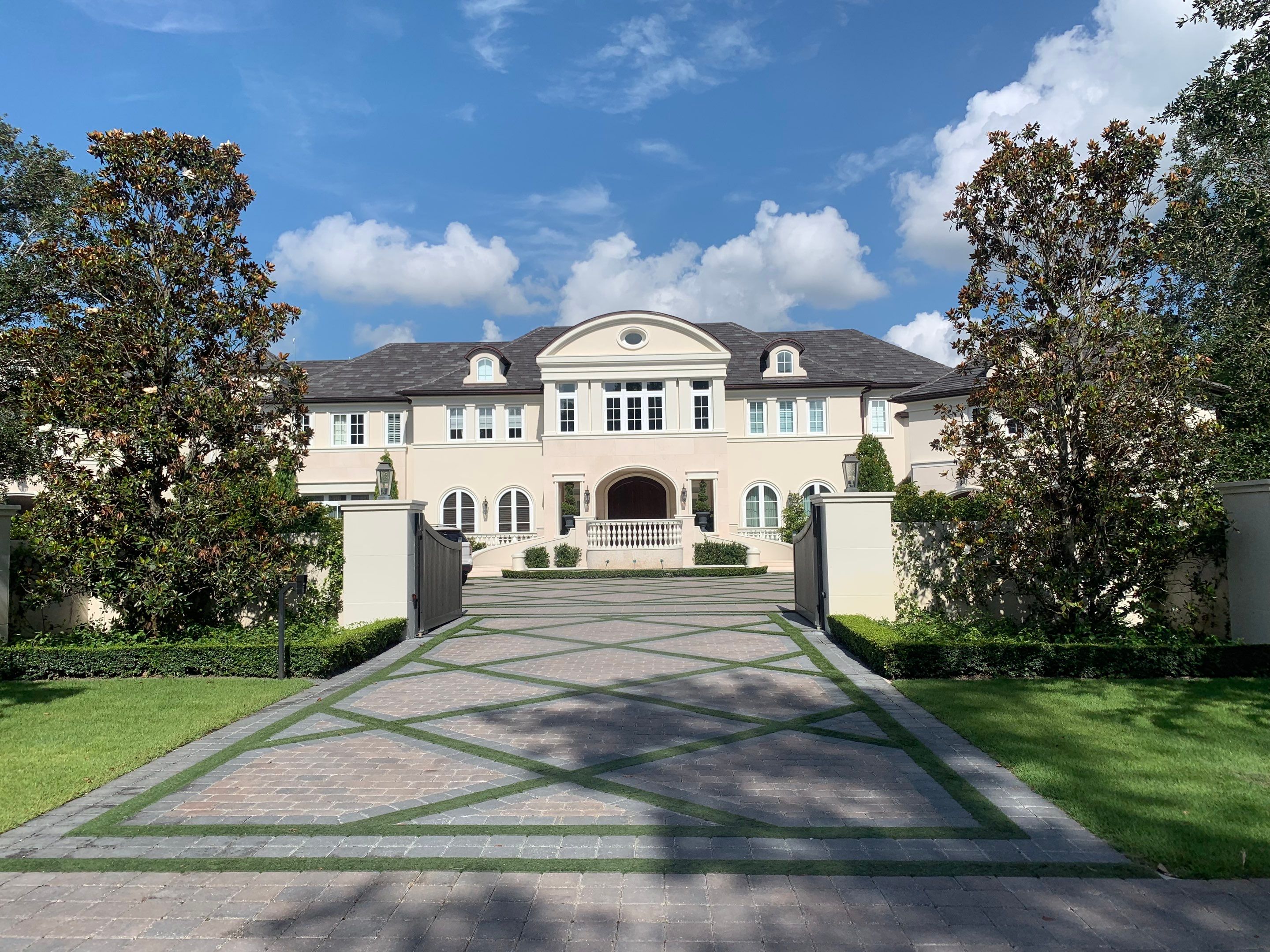 Ludowici - Lexington Slate - Vermont Gray Black by Istueta Roofing