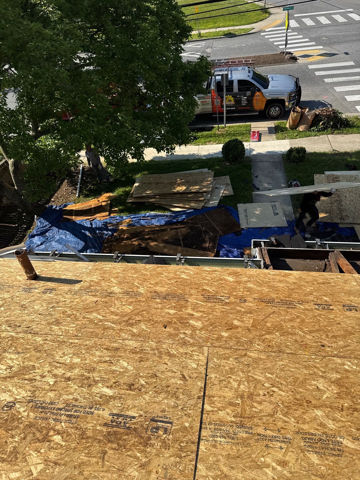 Residential Roofing Installation using GAF HDZ SHINGLES by La Bendicion Contruction Llc
