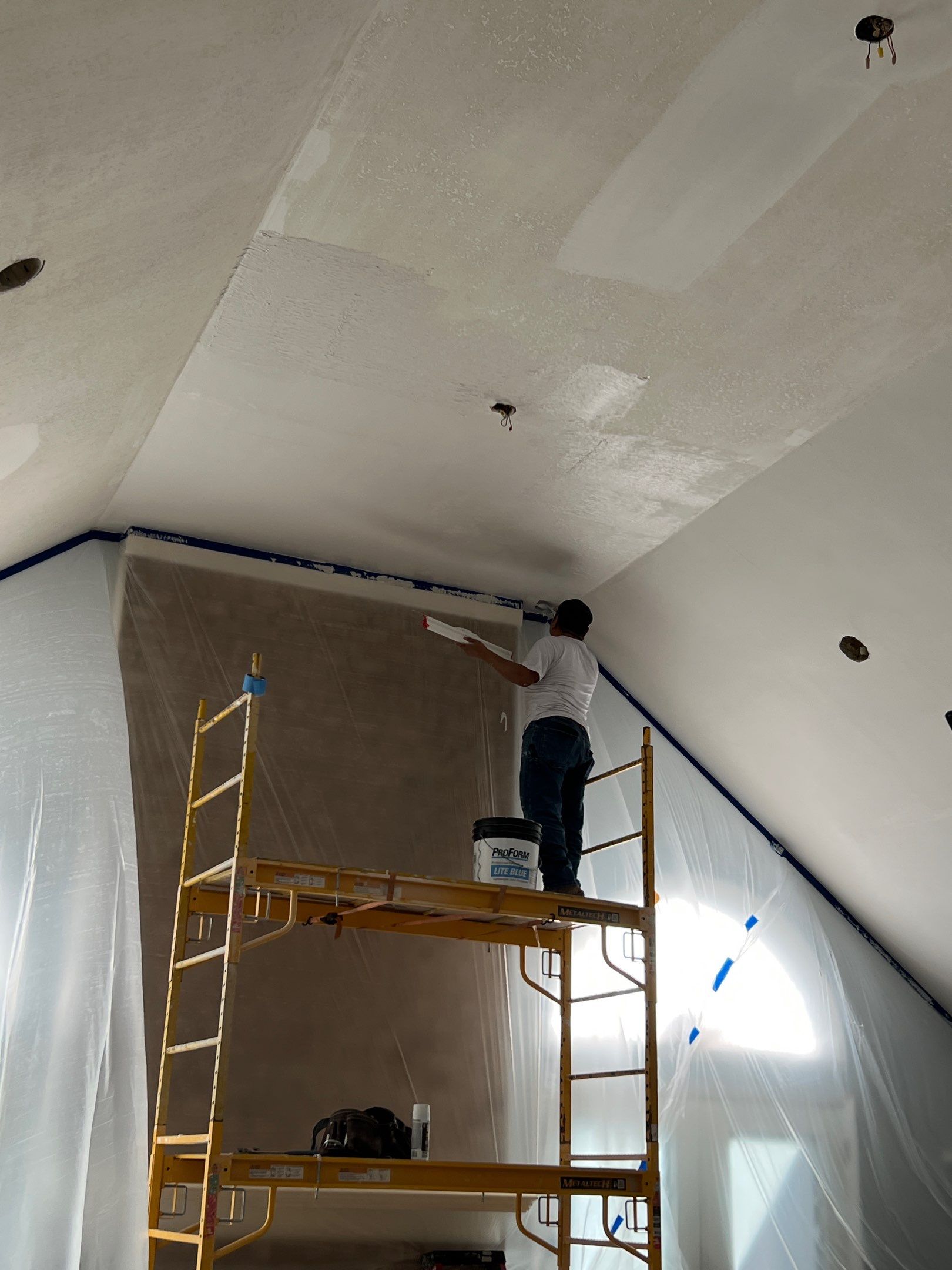 Residential - Chesapeake  by Rodriguez Drywall And Paint 