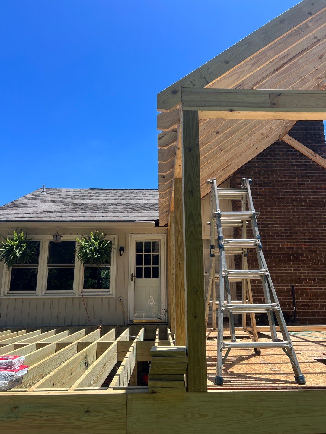 Burntleaf - Screen Porch by Pillar and Pine