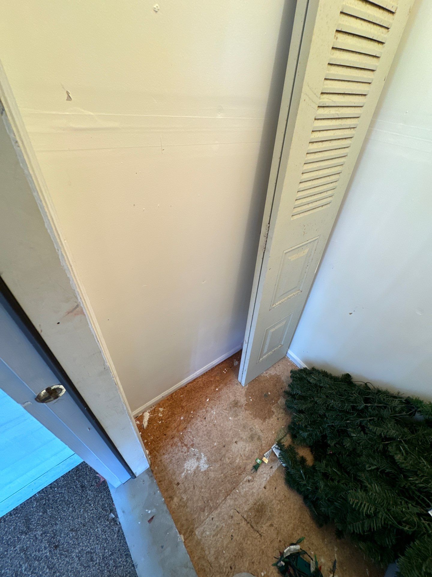 Punch List Project using Vinyl Flooring by A1 NERDY HOMES LLC