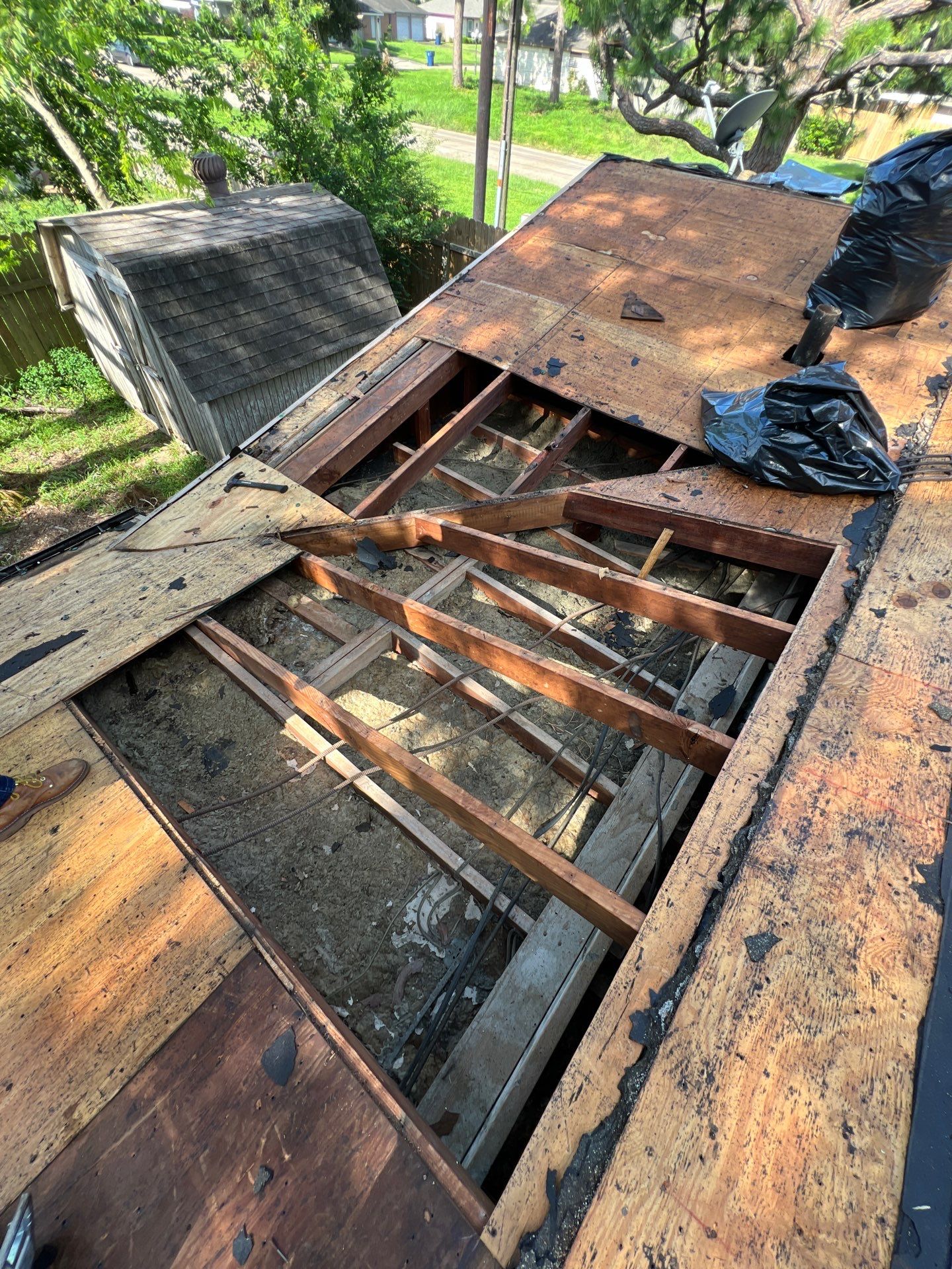 Residential Roofing Installation using Owen's Corning Duration (Lifetime) Shingles by Roof Repair Company