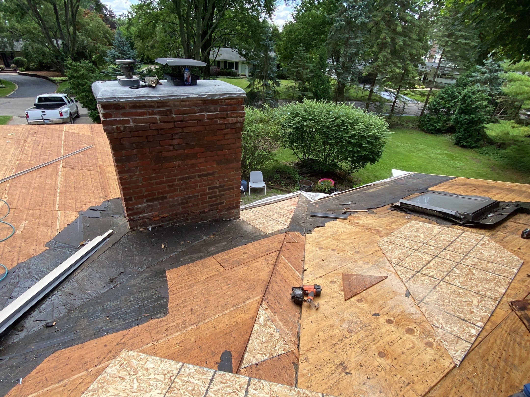 Roof Replacement using CertainTeed Landmark by 180 Contractors