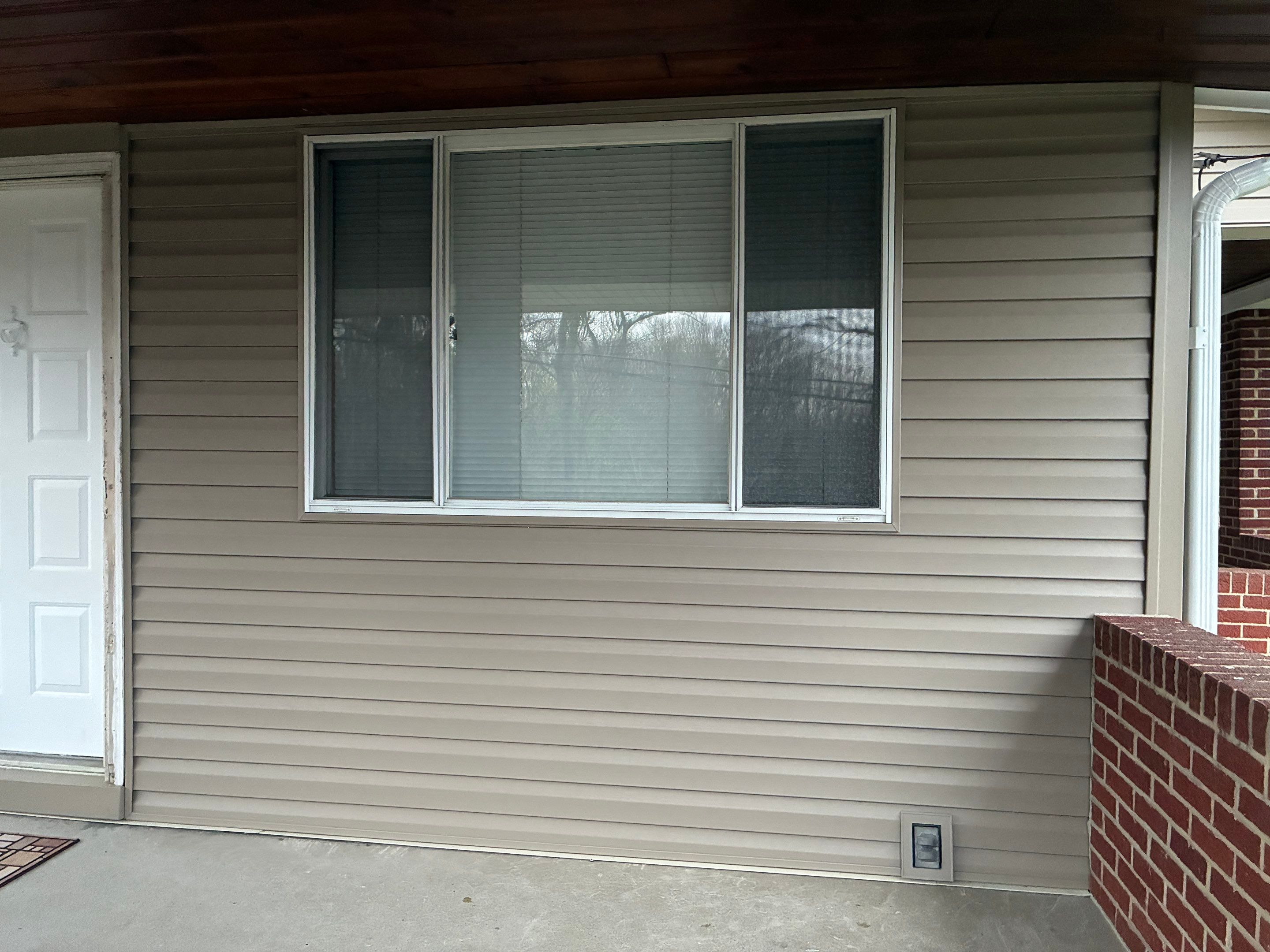 From ancient aluminum to beautiful vinyl siding in Westview by Ideal Siding Pittsburgh