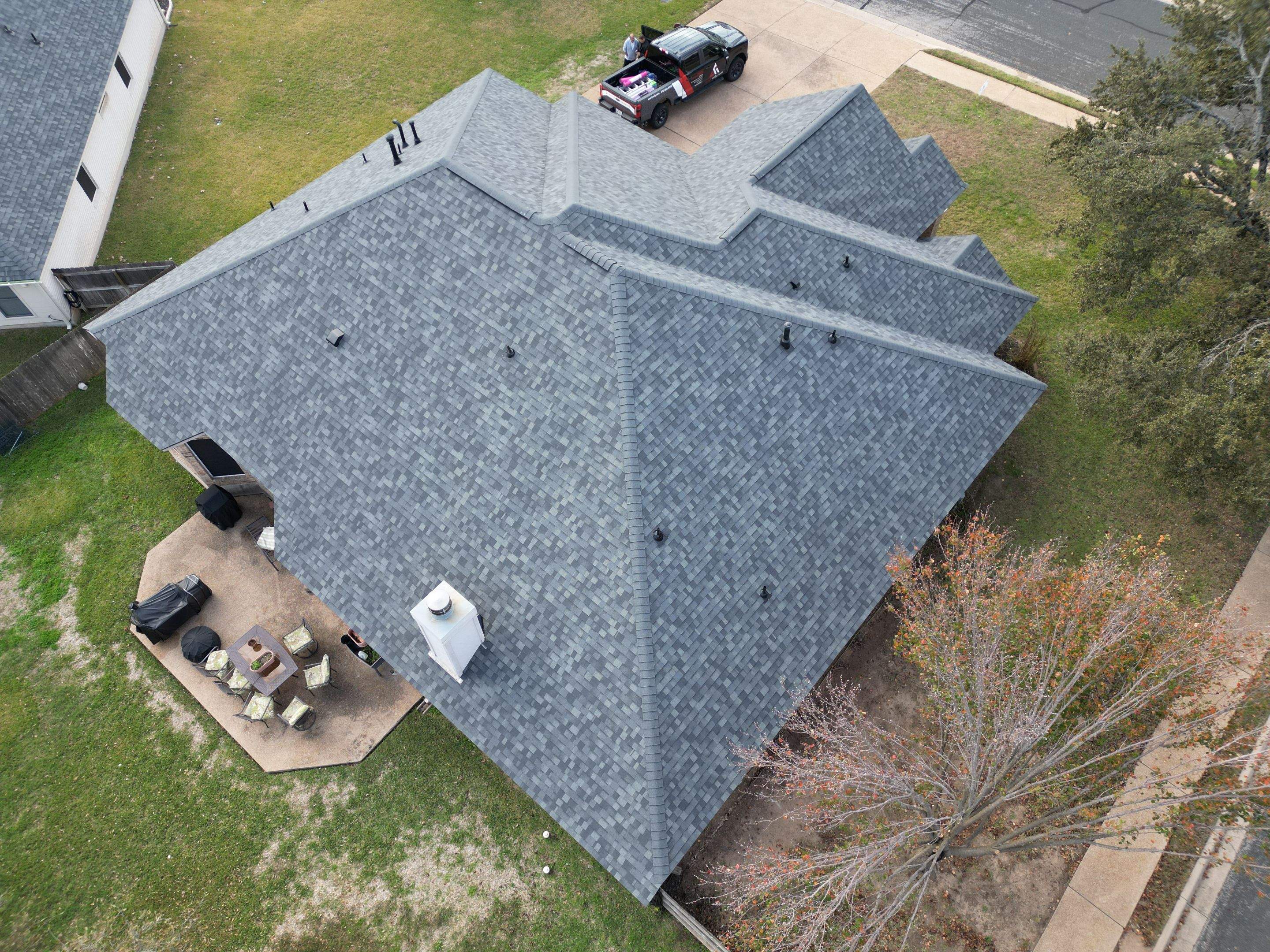 Estate Gray - Owens Corning TruDefinition Duration by RoofsOnly.com
