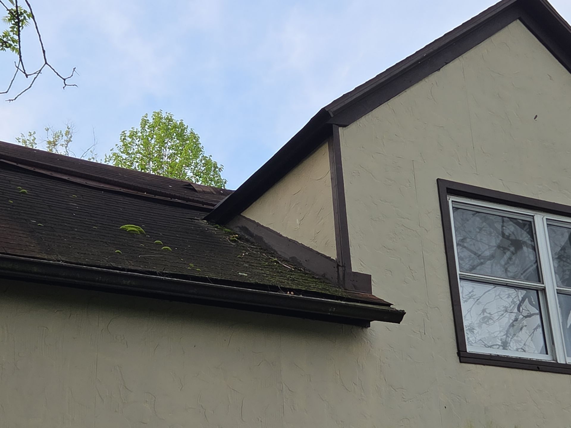 Residential Roofing Installation using Platinum Shield Roofing System from Mr. Roofer by Mr. Roofer