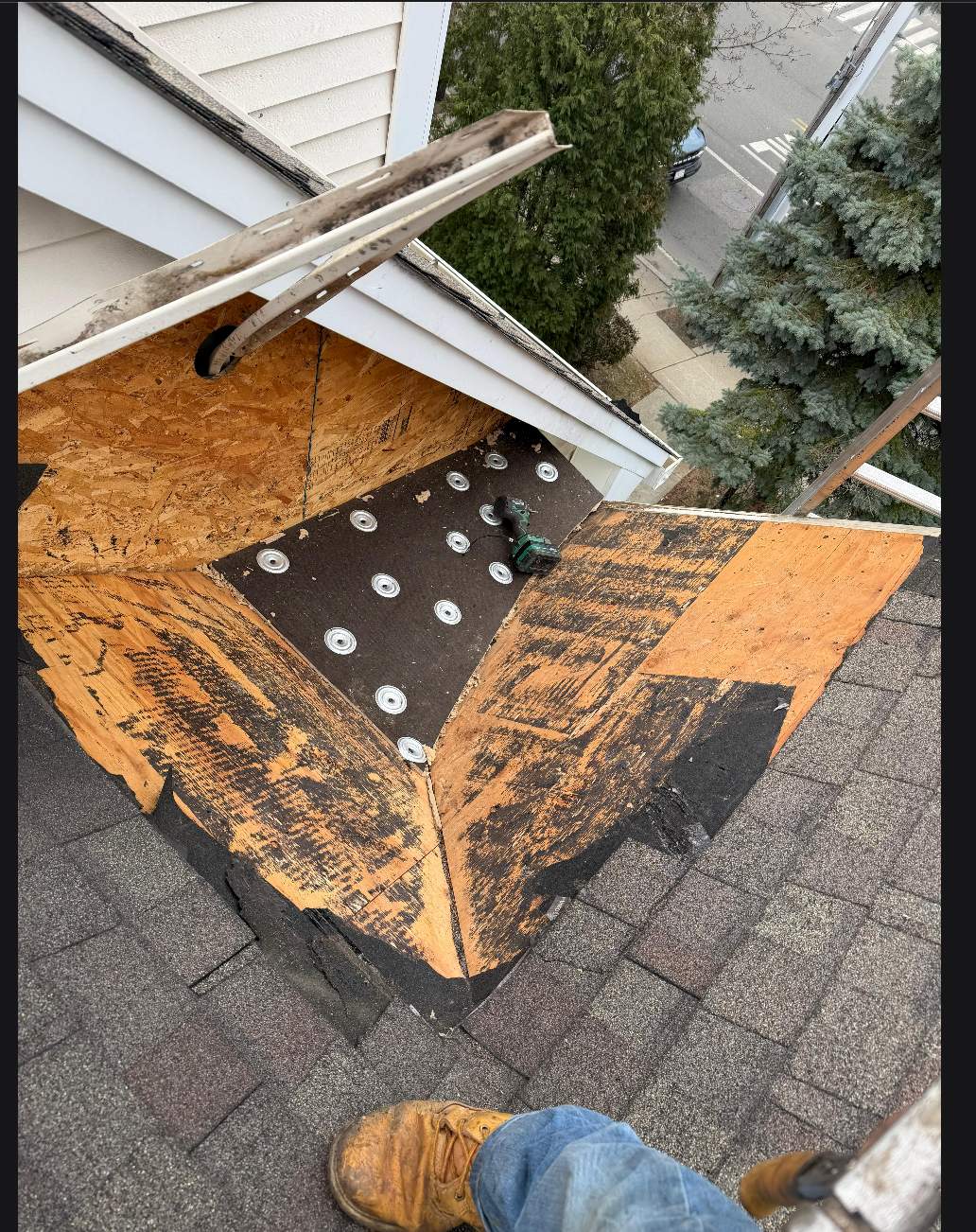 Roof-to-Wall Leak Repair – EPDM Conversion & Drainage Fix by JOHNNYS PRO