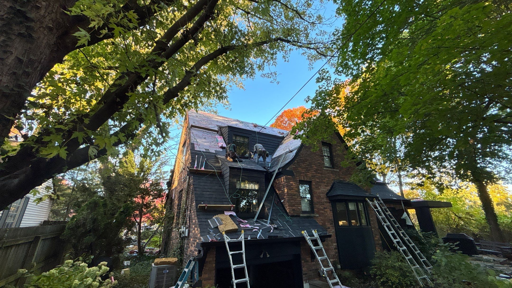 Roof Replacement using Owens Corning Onyx Black by 180 Contractors