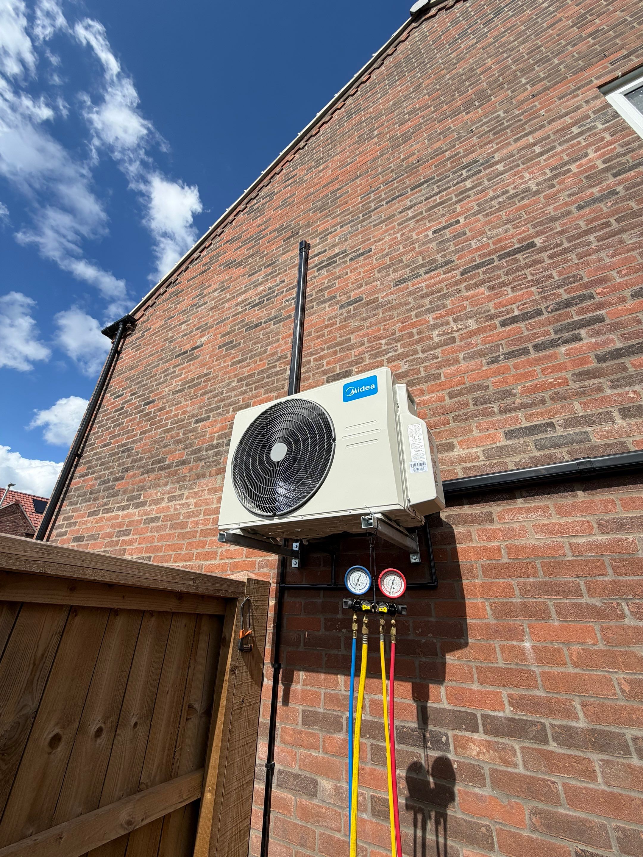 π This Swanland Home Just Got a Serious Smart-Climate Upgrade βοΈπ₯ by Elite Services Group Ltd