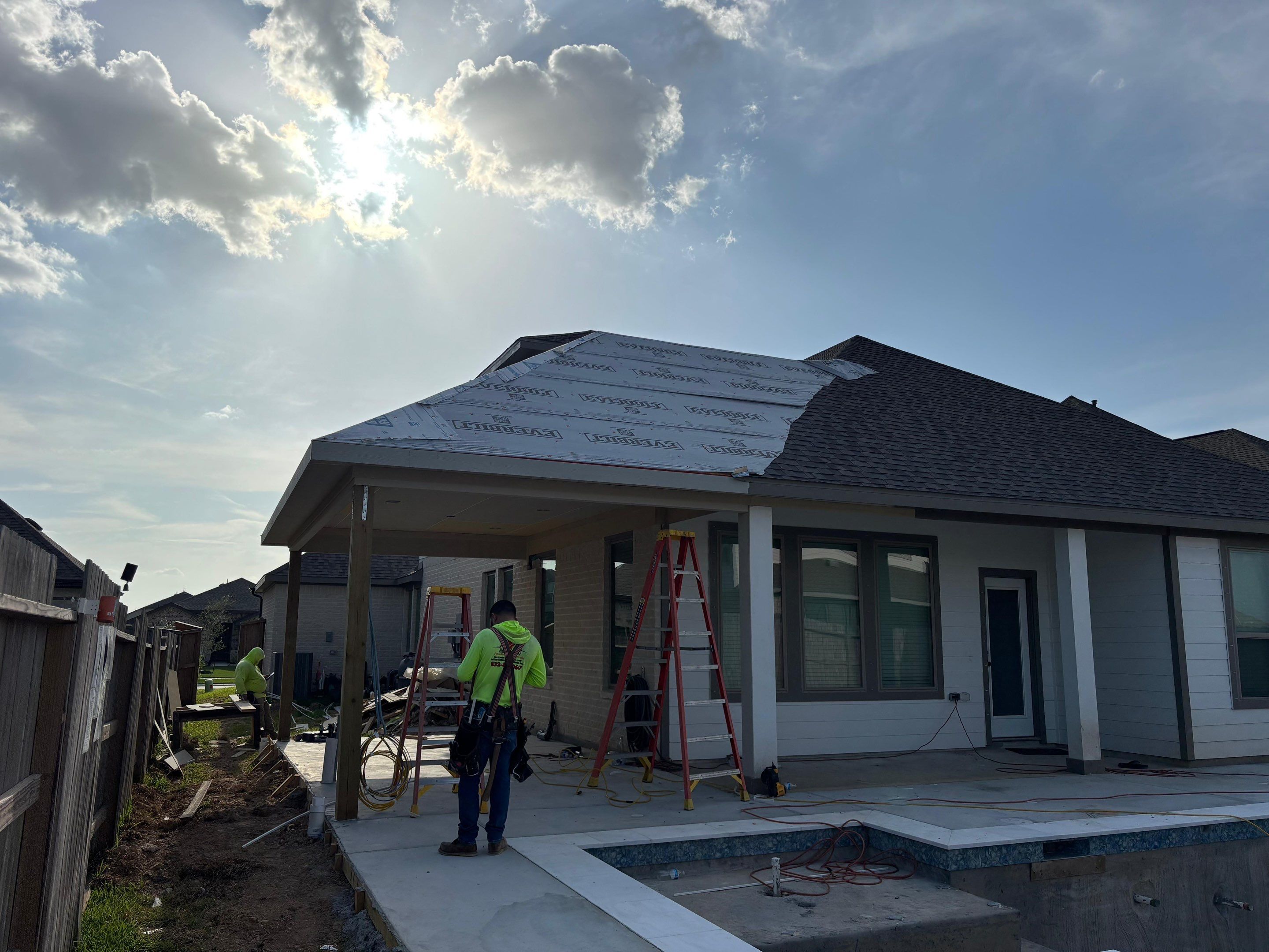 Patio and Summer Kitchen in Texas city by SophAlx LLC