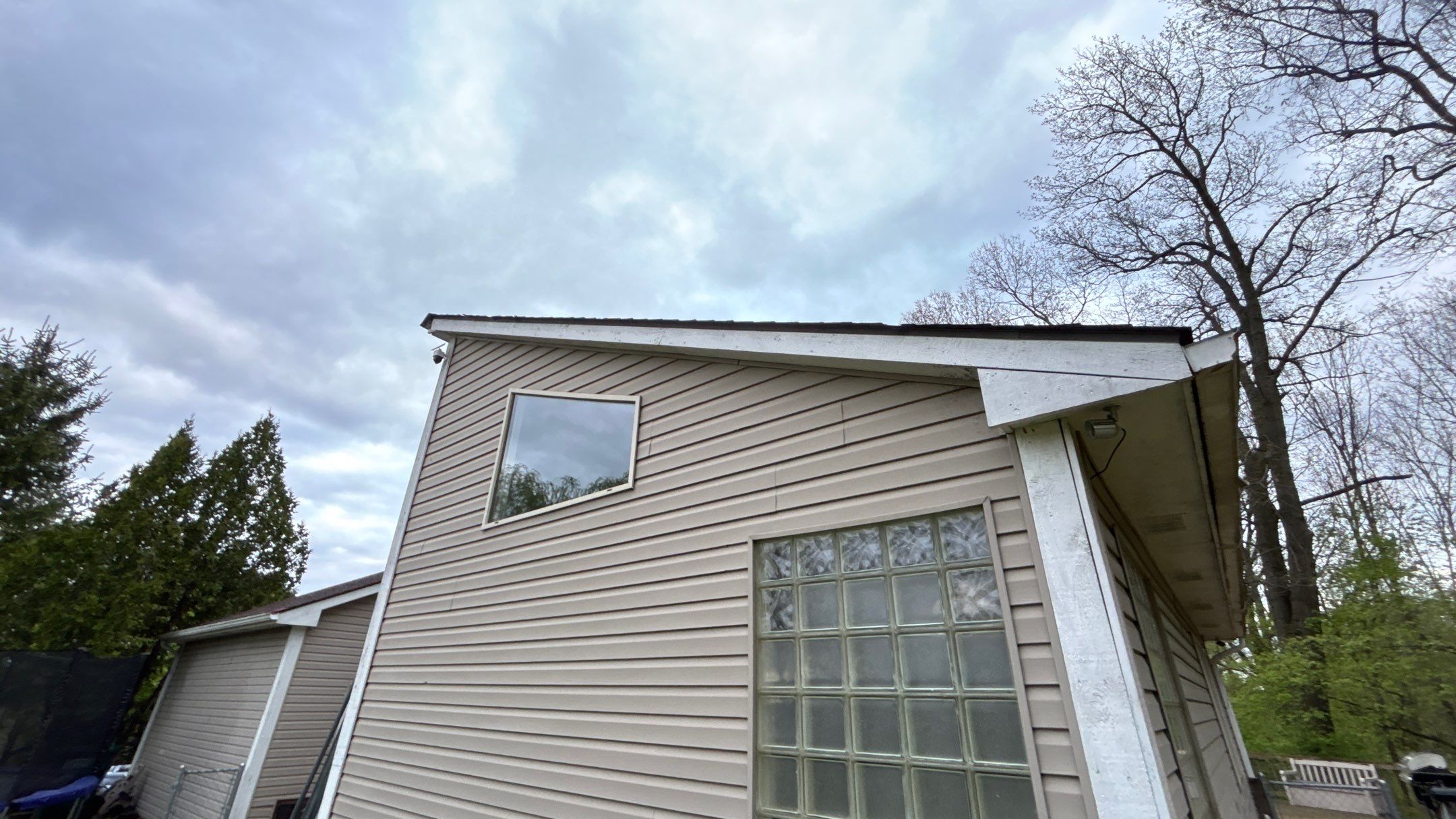 Roof Replacement using Malarkey Vista Brilliant Black by 180 Contractors