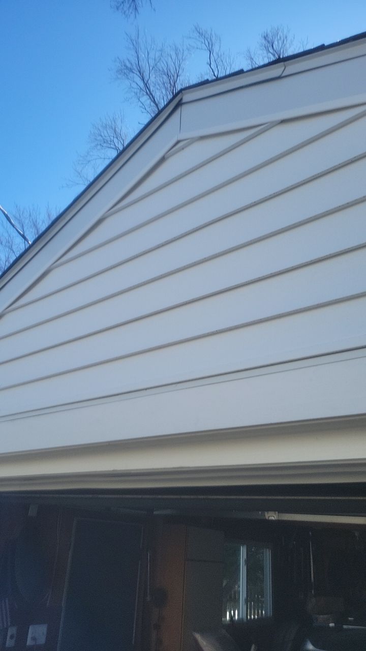 Siding Replacement using CertainTeed Restoration Classic D5 by 180 Contractors