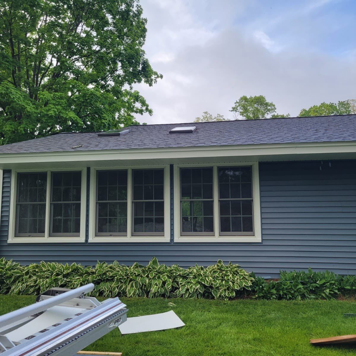 Vinyl Siding Transformation – Pacific Blue by Mighty Dog Roofing of Greater Middlesex County