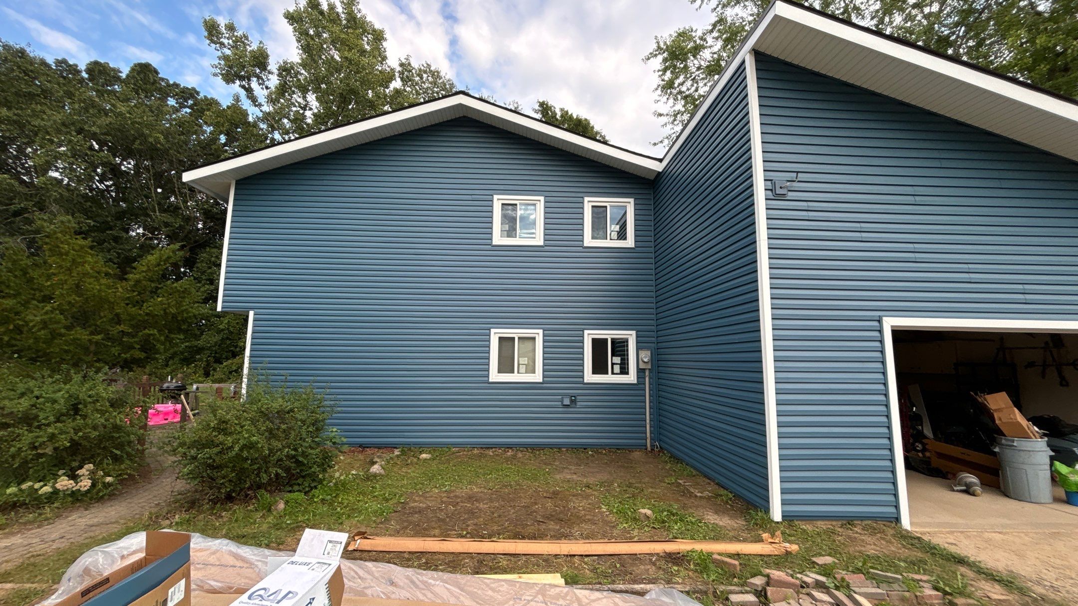 Siding Replacement using Alside D4 1/2" Dutchlap by 180 Contractors