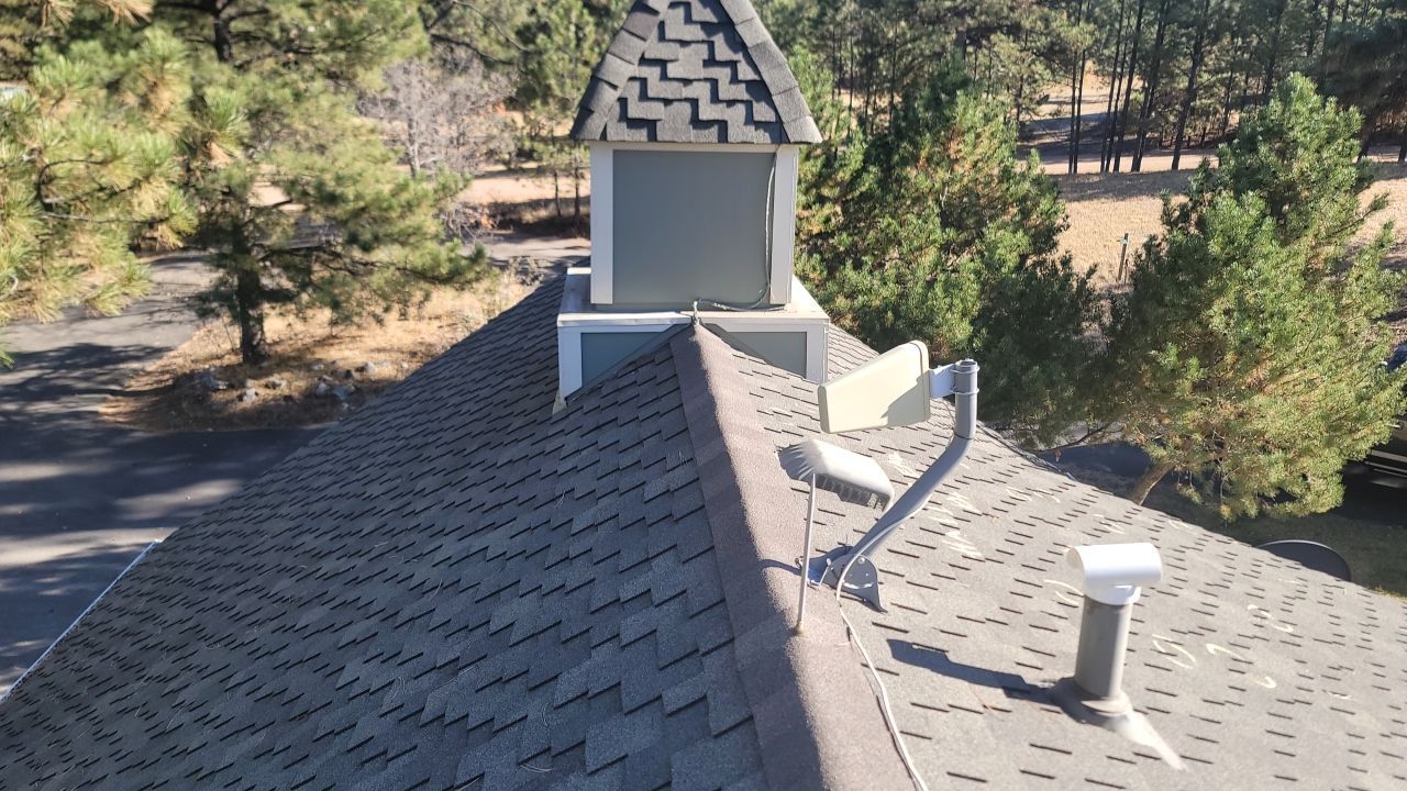Parker McKean House  by Jireh 7 Roofing 