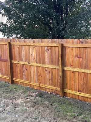 Wood Fence using Wood Sealant