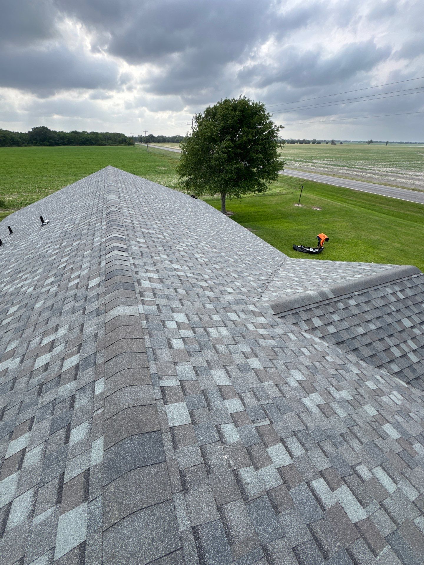 Roof Replacement louise by Roof Repair Company
