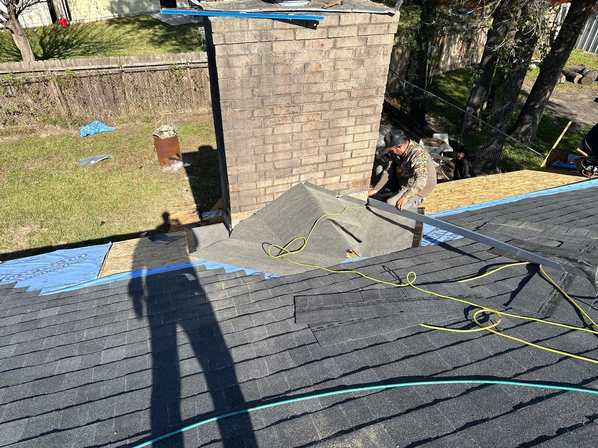 Residential Roofing Installation using Atlas Prolam Black Shadow by Motion Roofing