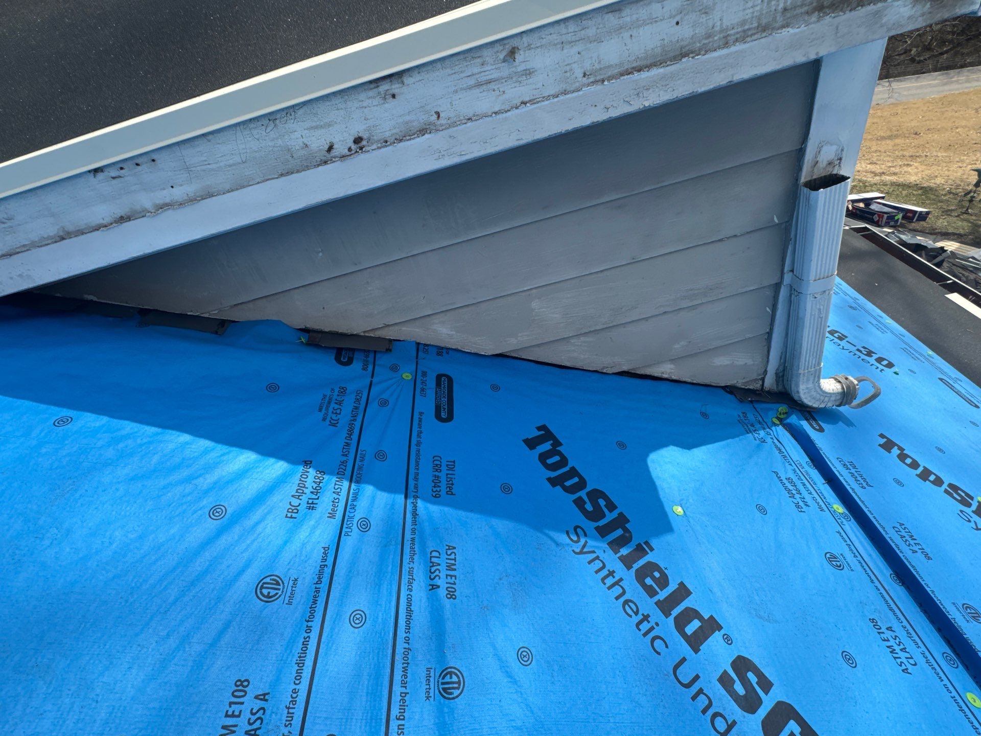 ROOF DAYTON OHIO BY XPRO ELITE CINCINNATI/ INDIAN HILL INSTALL 54 SQUARE ROOF   by XPRO ELITE LLC
