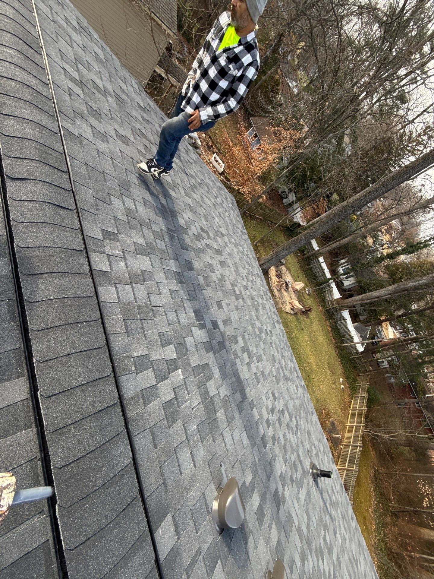 Springfield : Residential Roof Replacement with CertainTeed Landmark Pro in Max Moire Black  by RM Banning, Inc.