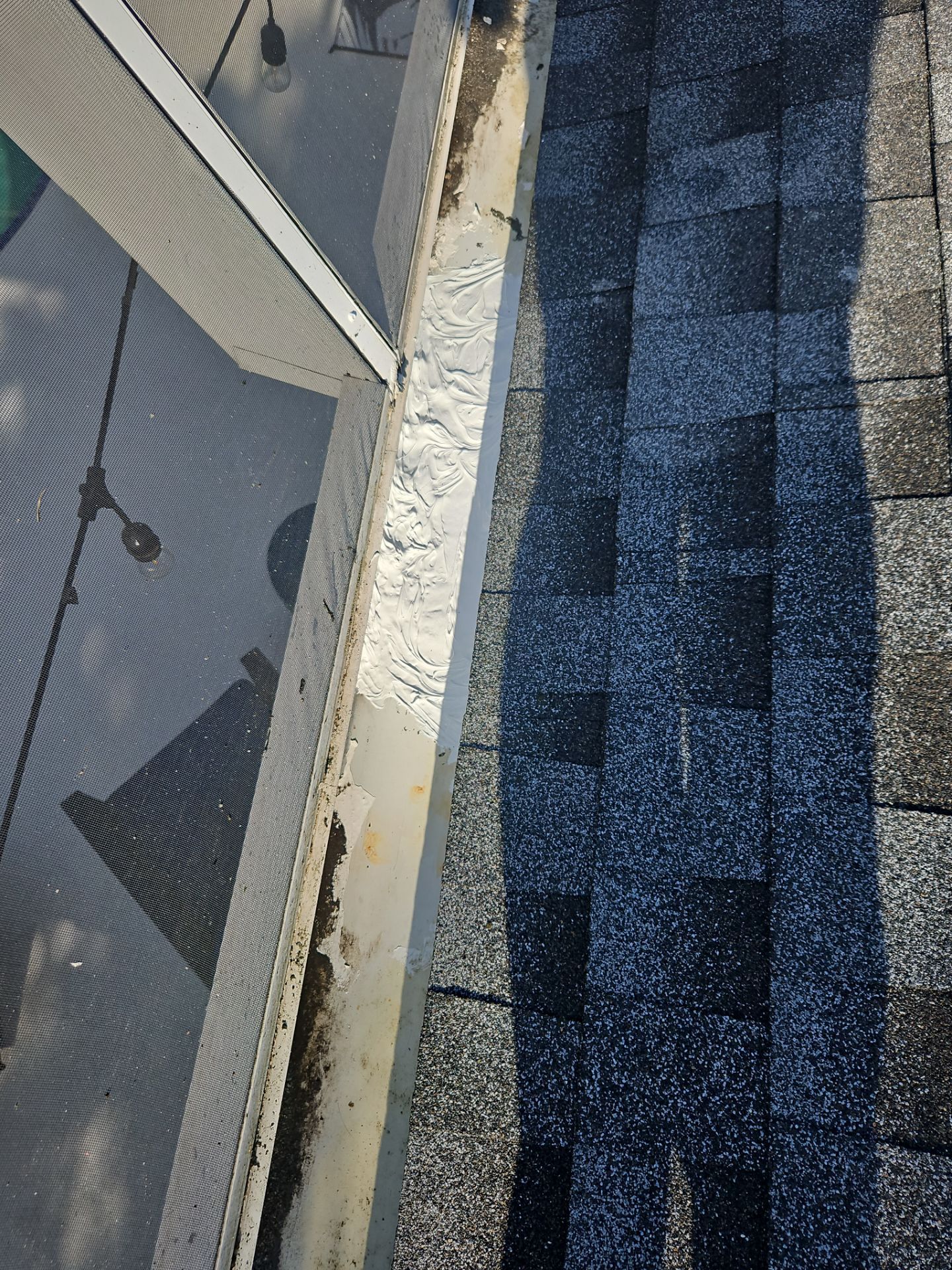 Replace gutter using seal gutters in Sarasota FL by Gutter Professors