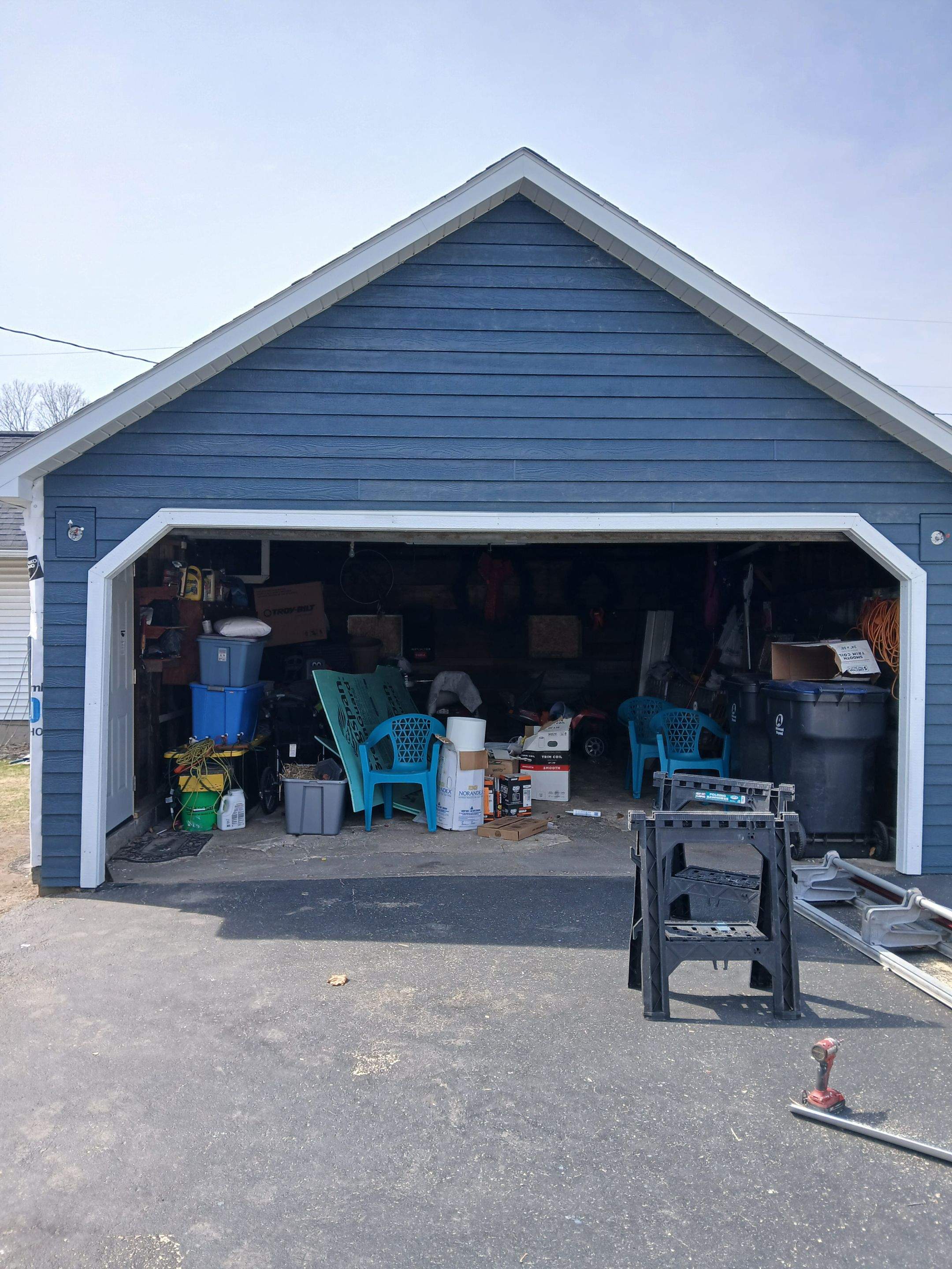 TAMMY'S DREAM HOME FIX UP!  by Gellings Roofing & Siding