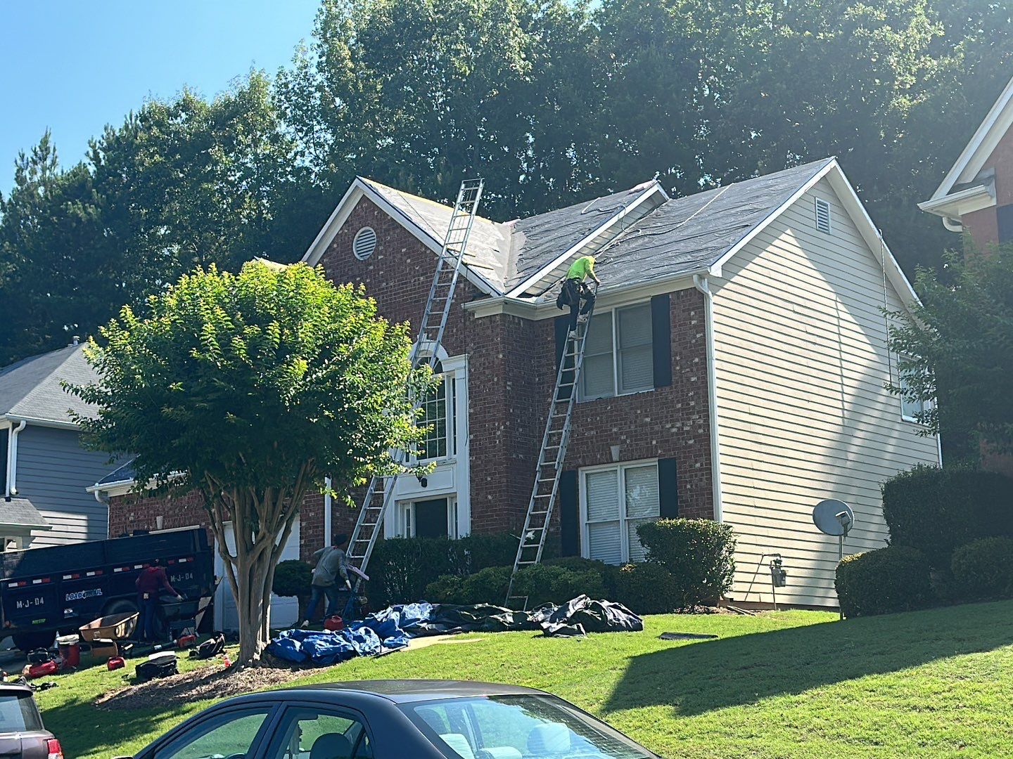 Ownes Corning Duration AR Onyx Black by NBS Roofing, Inc.