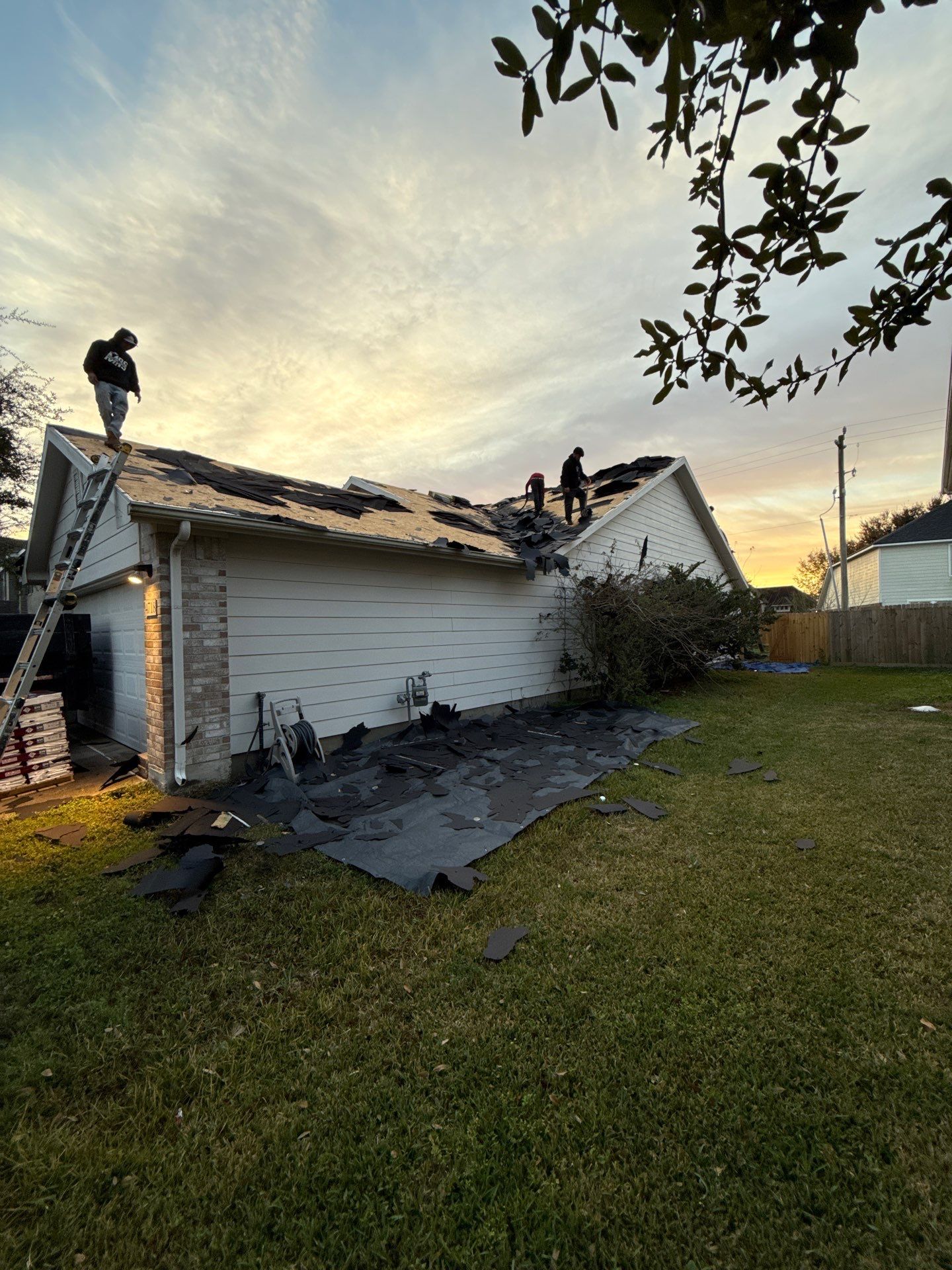 Residential Roof Replacement using GAF NATURAL SHADOW - WEATHERED WOOD by Elite Roofing LLC