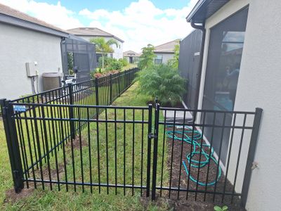 3 Rail Black Aluminum In Lakewood Ranches