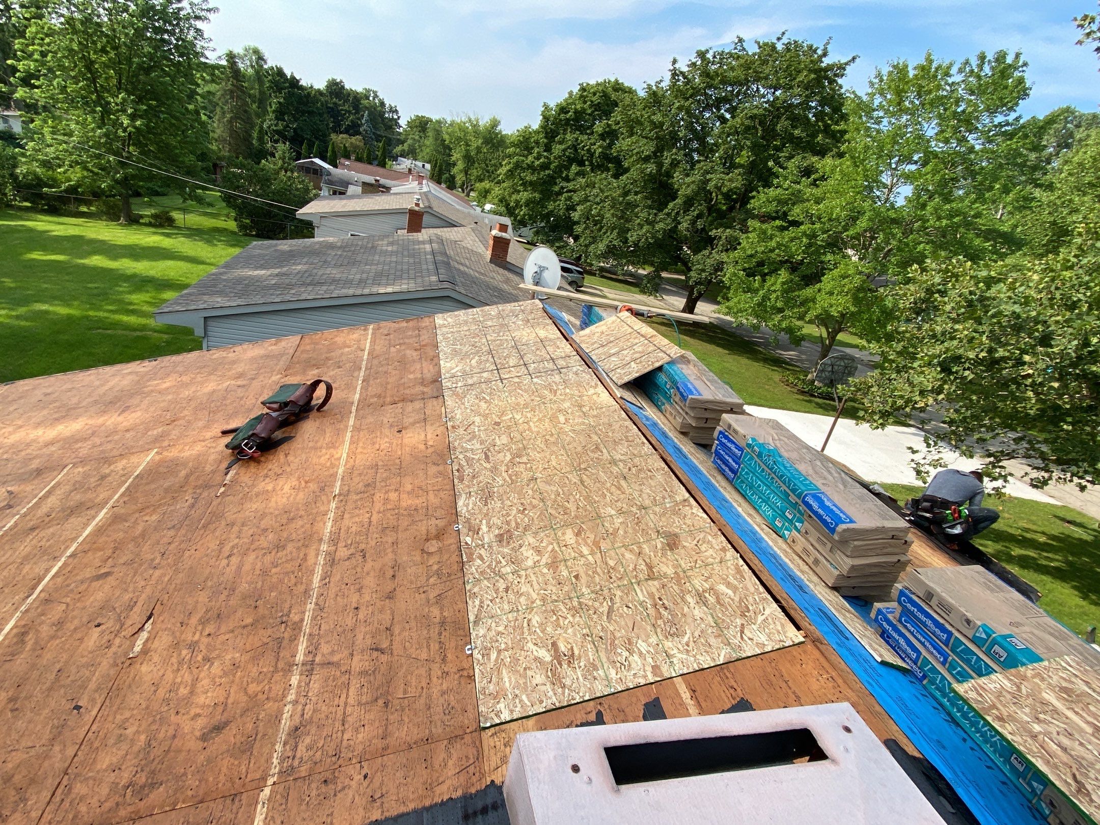 Roof Replacement using CertainTeed Landmark by 180 Contractors