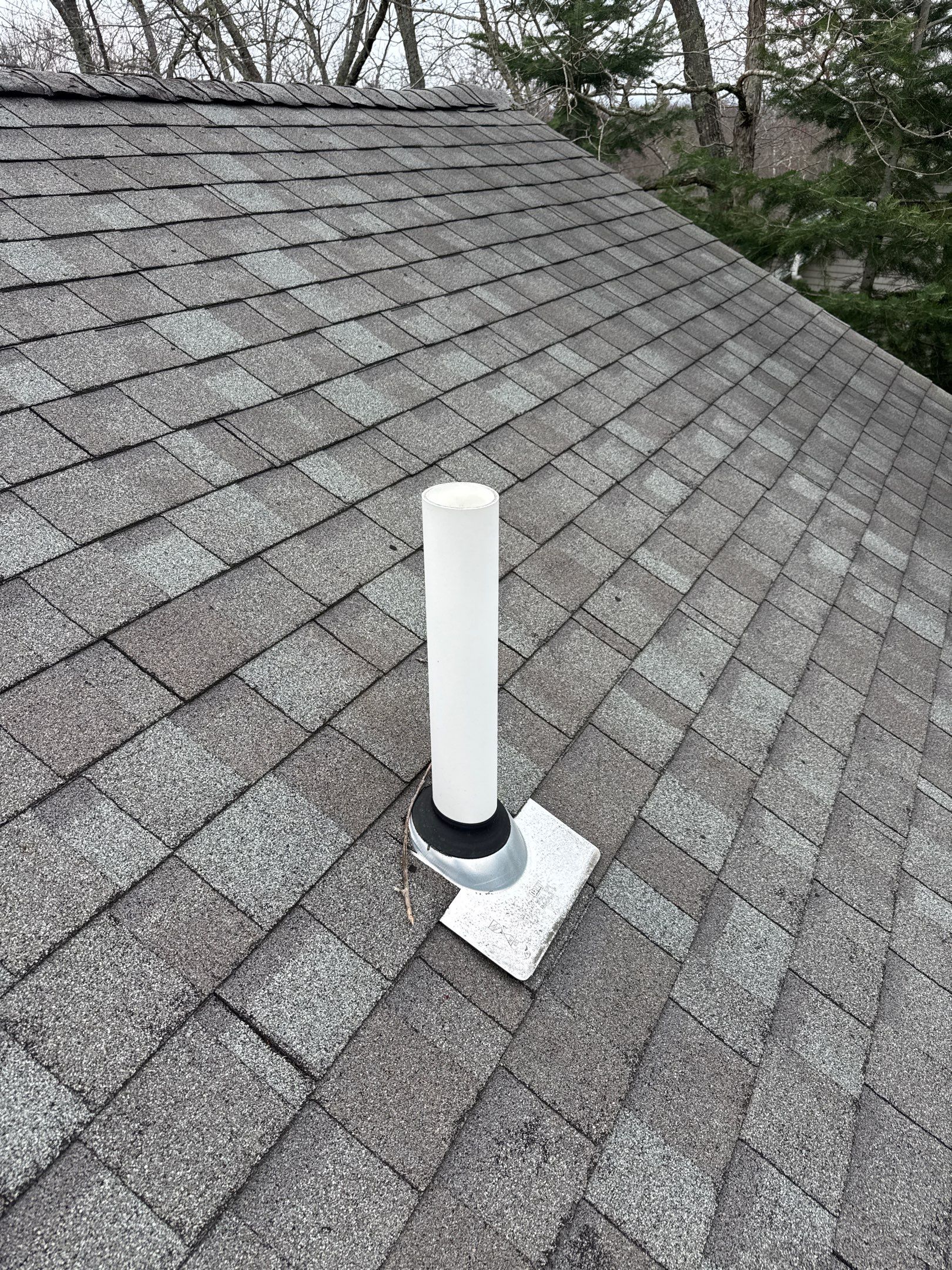 Cape Roof Replacement in Exeter, NH | Owens Corning Williamsburg Gray by Compass exteriors