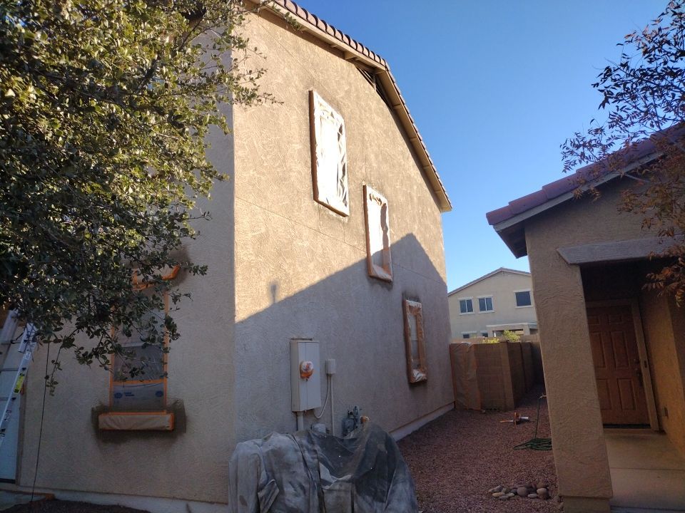 Exterior Painting using Dunn-Edwards EVERSHIELD®  by Crash of Rhinos Painting & Garage Floors