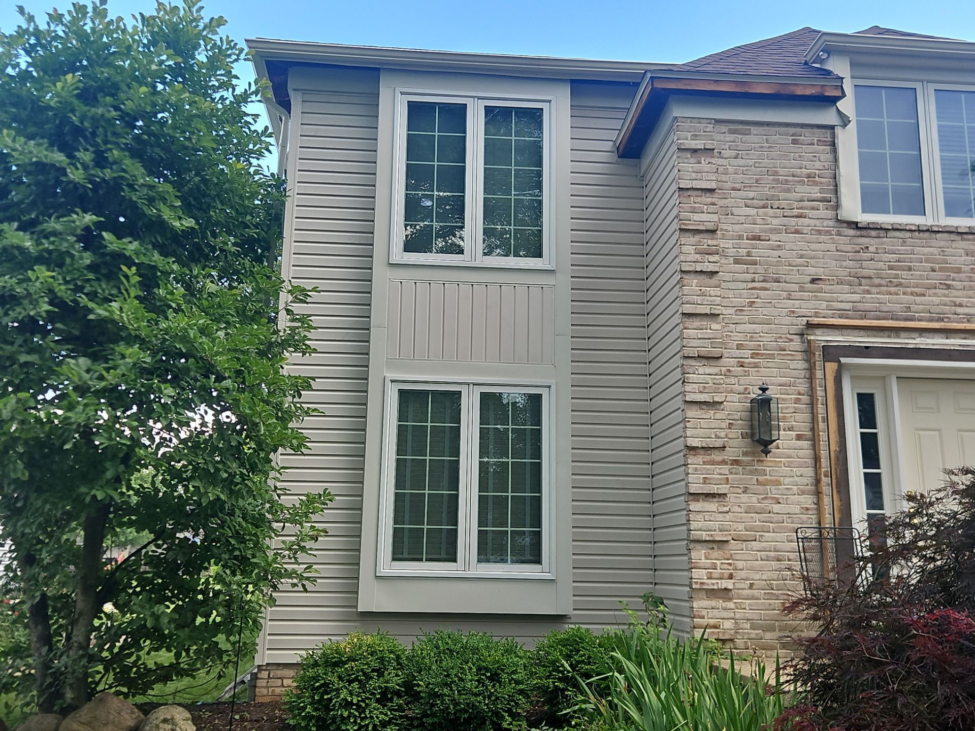 Rocky River, Ohio Siding & Roofing installation by Pine Ridge Roofing LLC