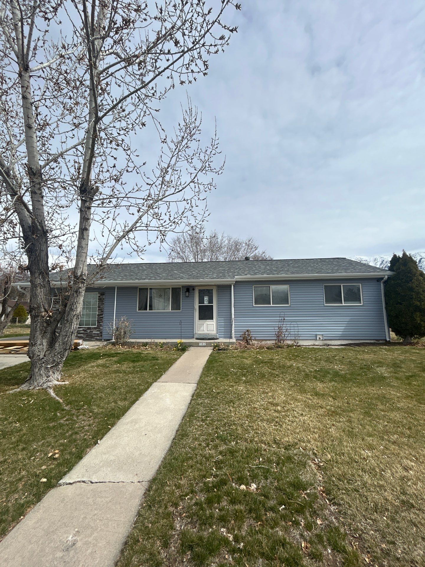 Orem | Premium HeartTech Vinyl Lap Siding | Premium Blue by Ideal Siding Utah