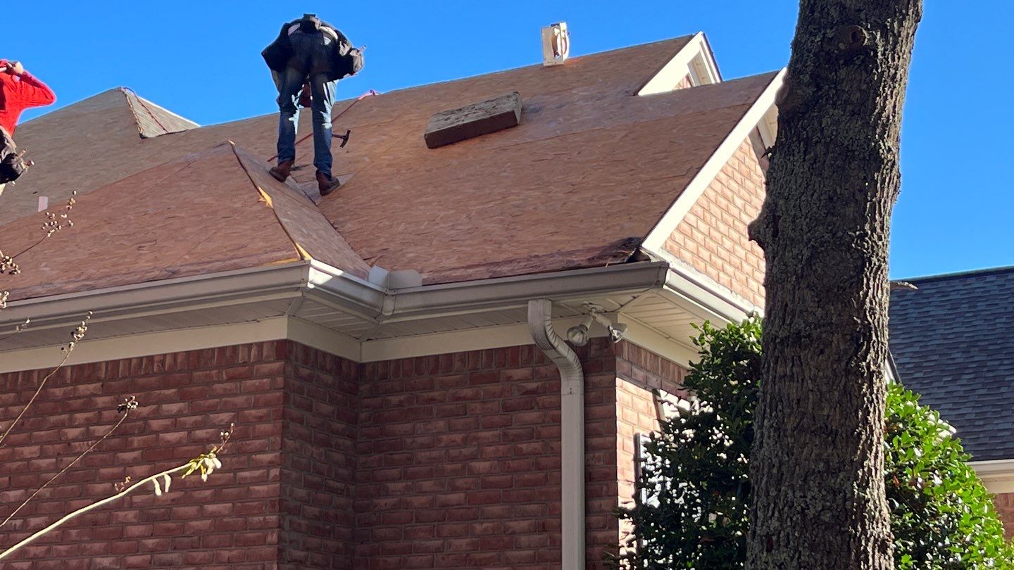 Roof Replacement using Owens Corning Oakridge Architectural Shingles by Midlands Roofing & Exteriors