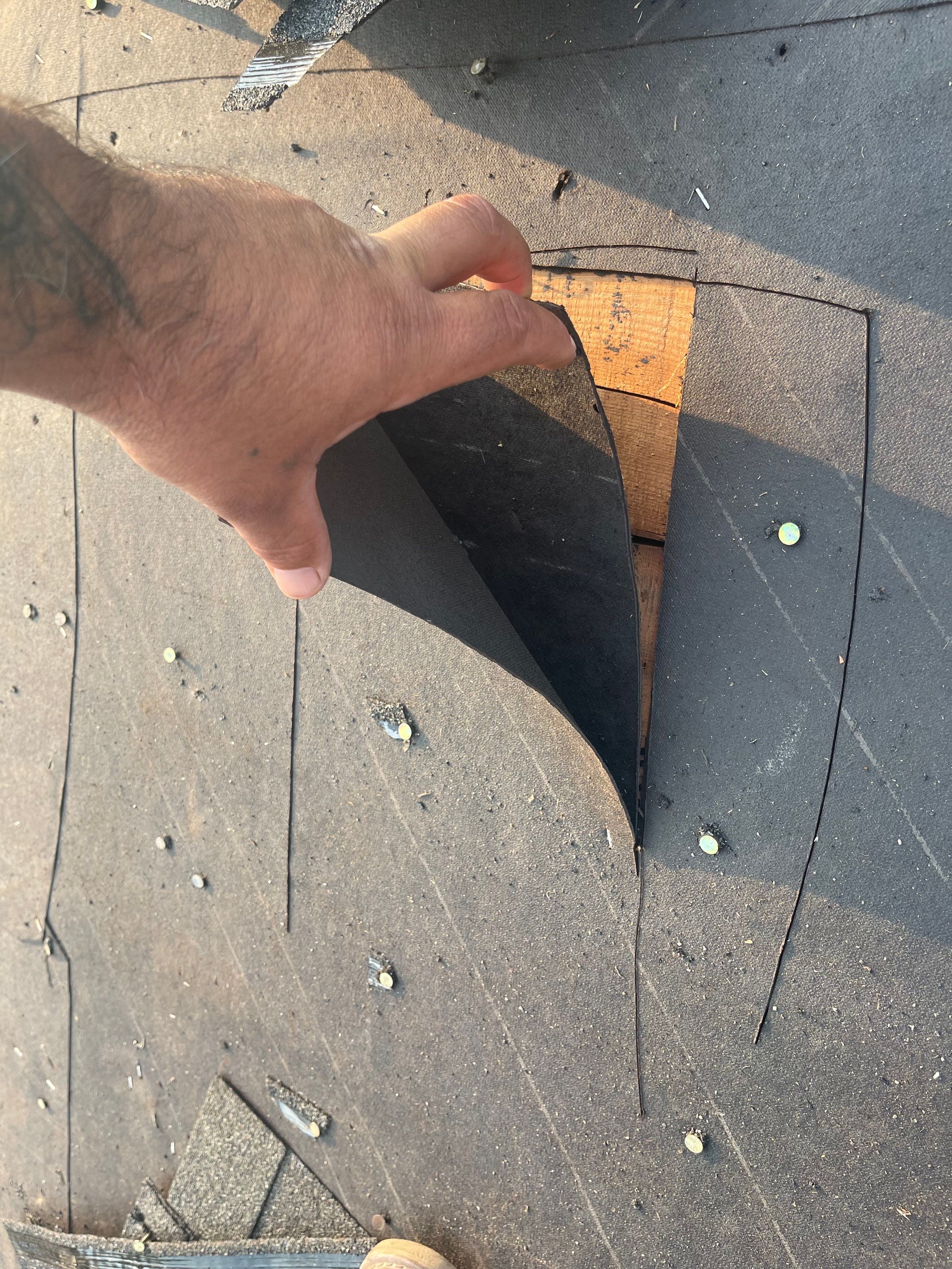 GAF - Weatherwood by Frontline Roofing and Construction