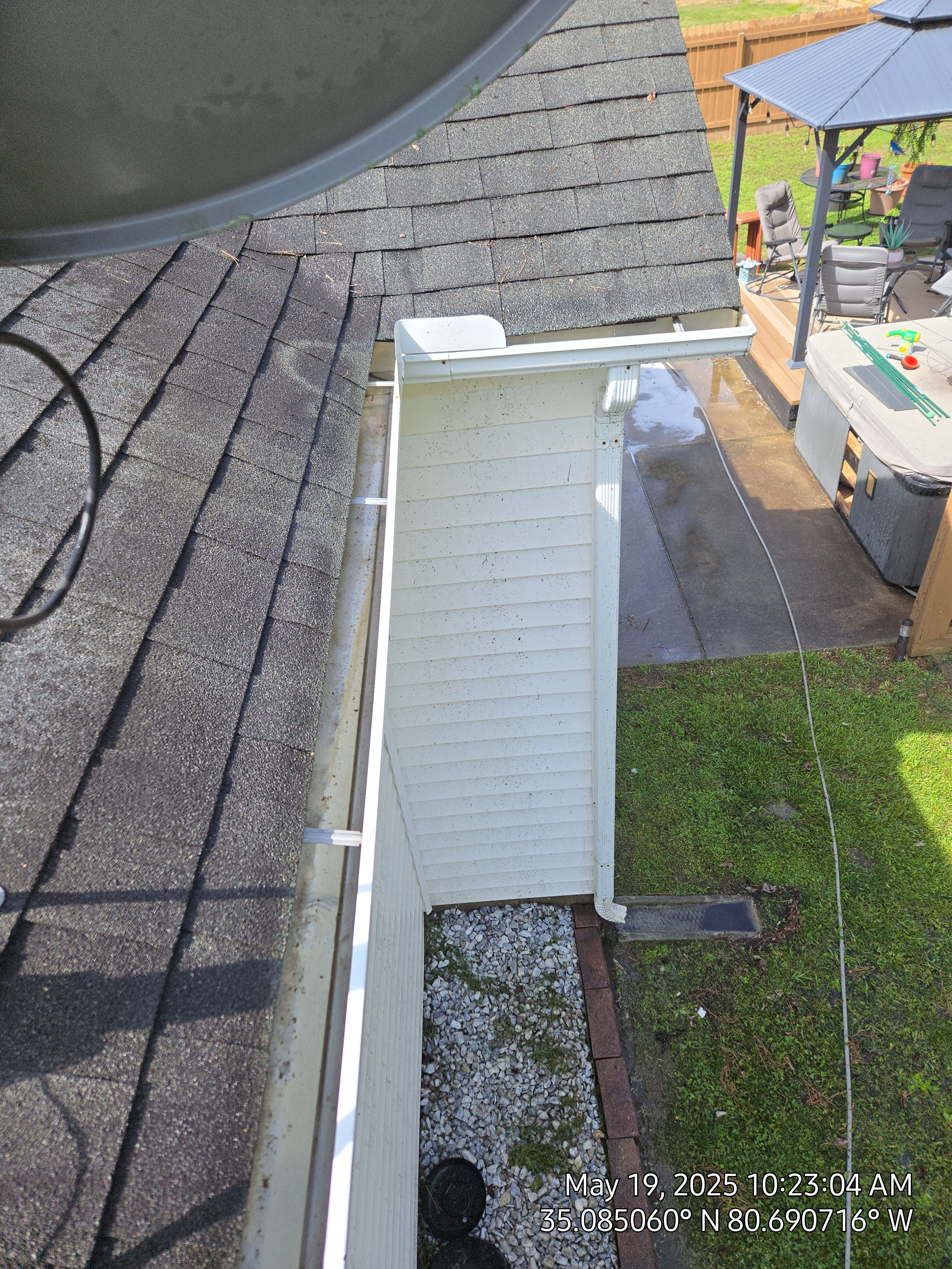 House Wash using cleaner by Power Wash Masters LLC