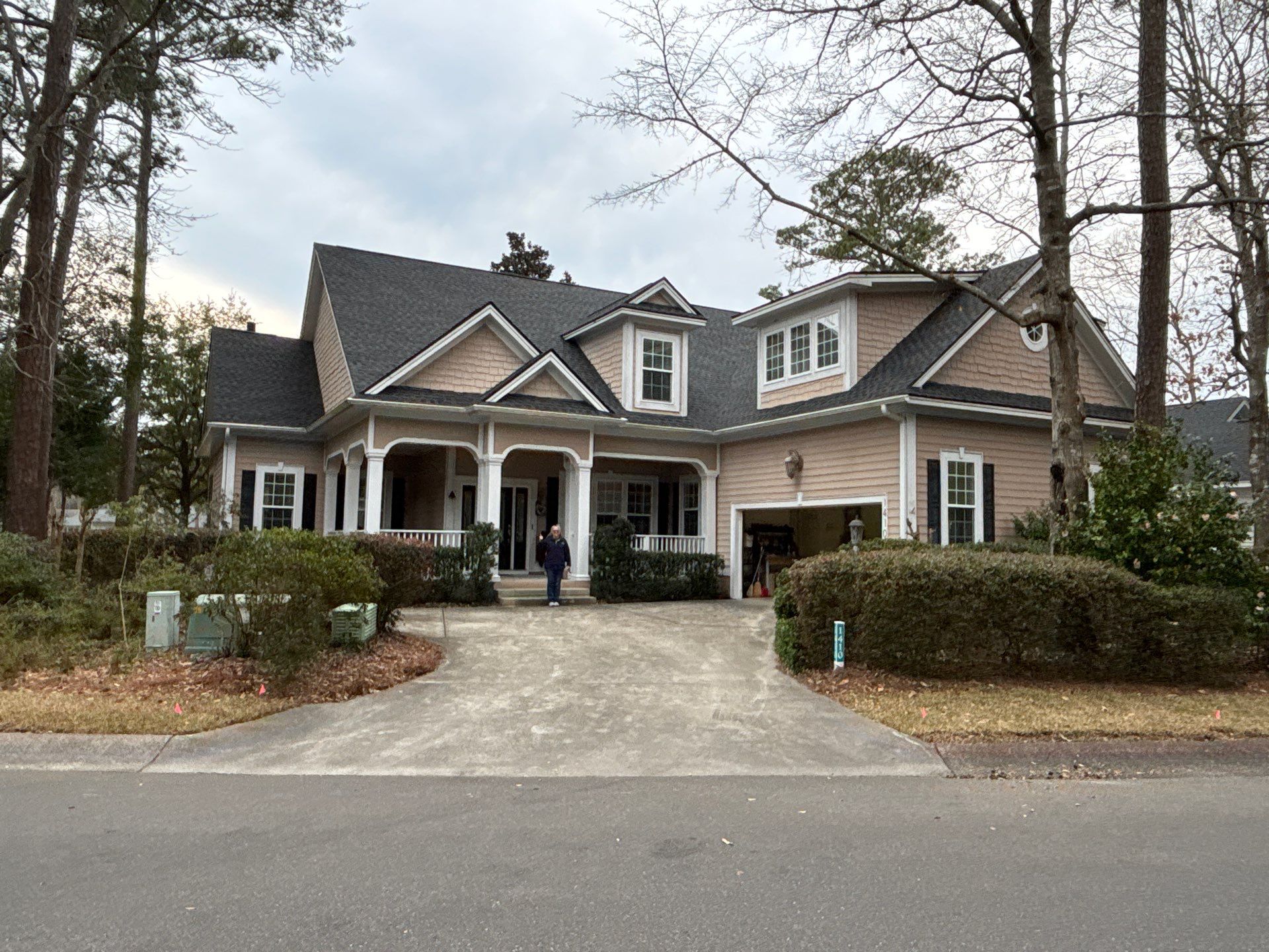 GAF HDZ - Charcoal by Linta Roofing Inc