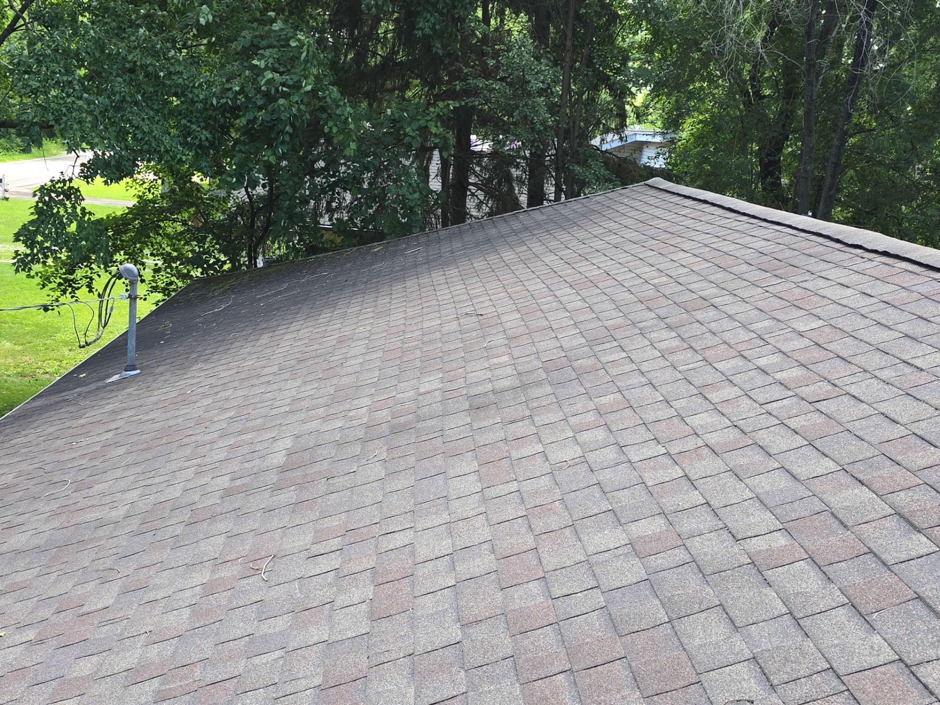 Bob C: Atlas Pinnacle, Color, Burnt Hickory, Drip Edge, Color, Musket Brown by Eagle Eye Roofing