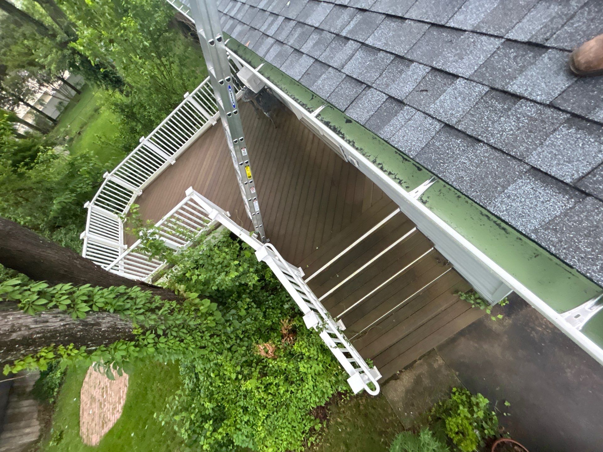 Alexandria: Residential Roof Replacement with CertainTeed Landmark Pro in Max Def Pewter by RM Banning, Inc.