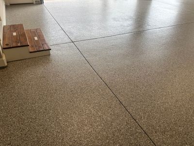 Garage using Creekbed