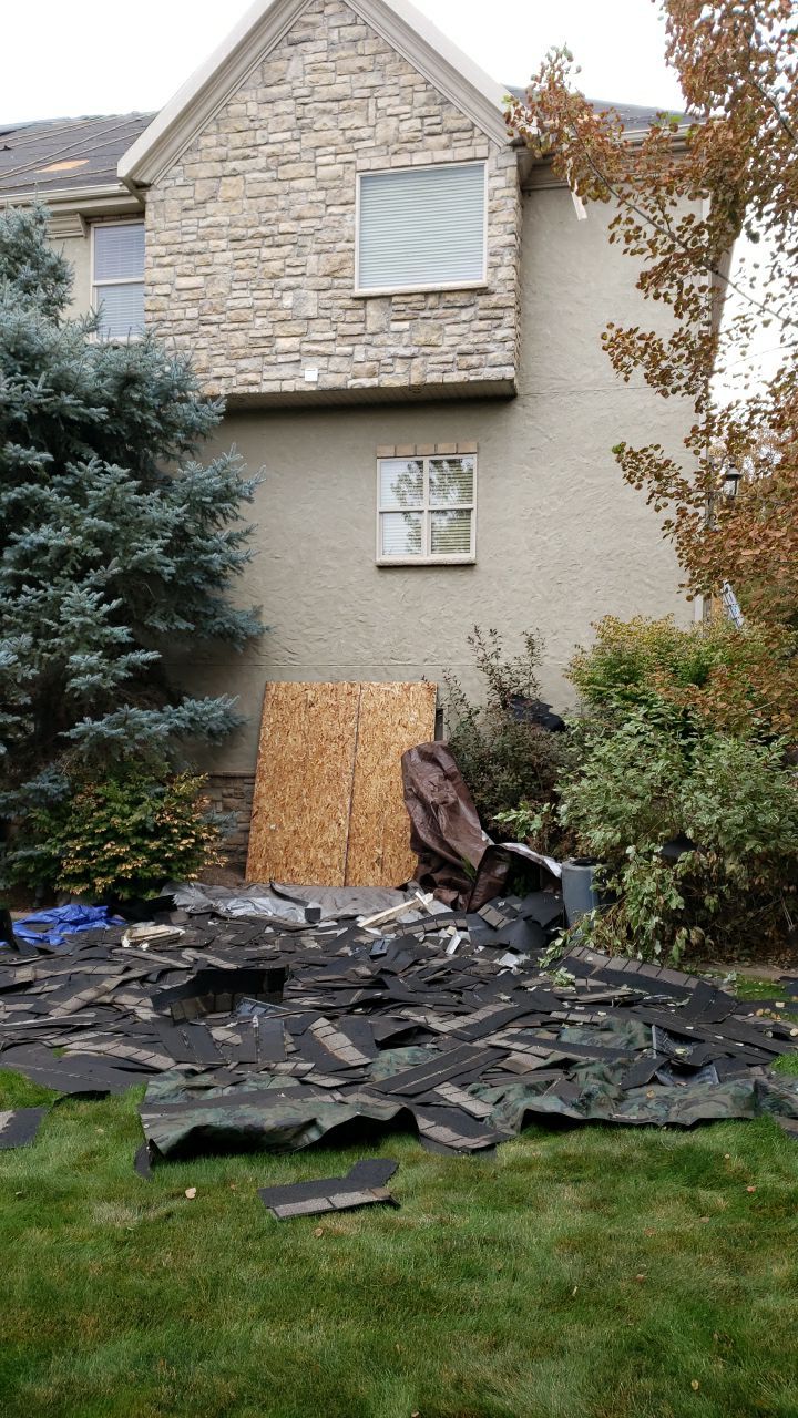 Residential Roofing Installation using GAF Glenwood Premium Shingle by The Roof Doctor