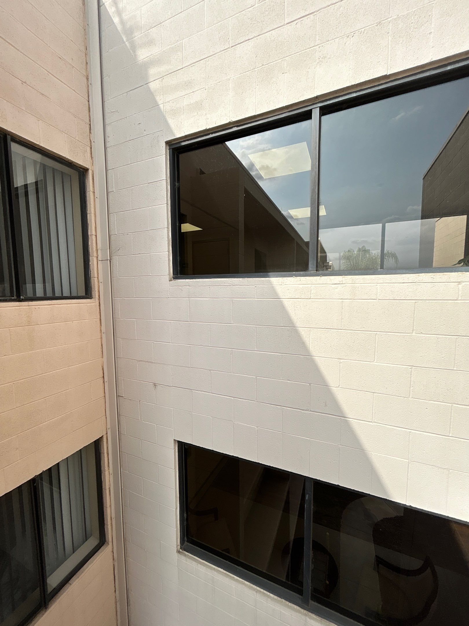 Commercial Exterior Windows cleaning by La Power Washing Inc