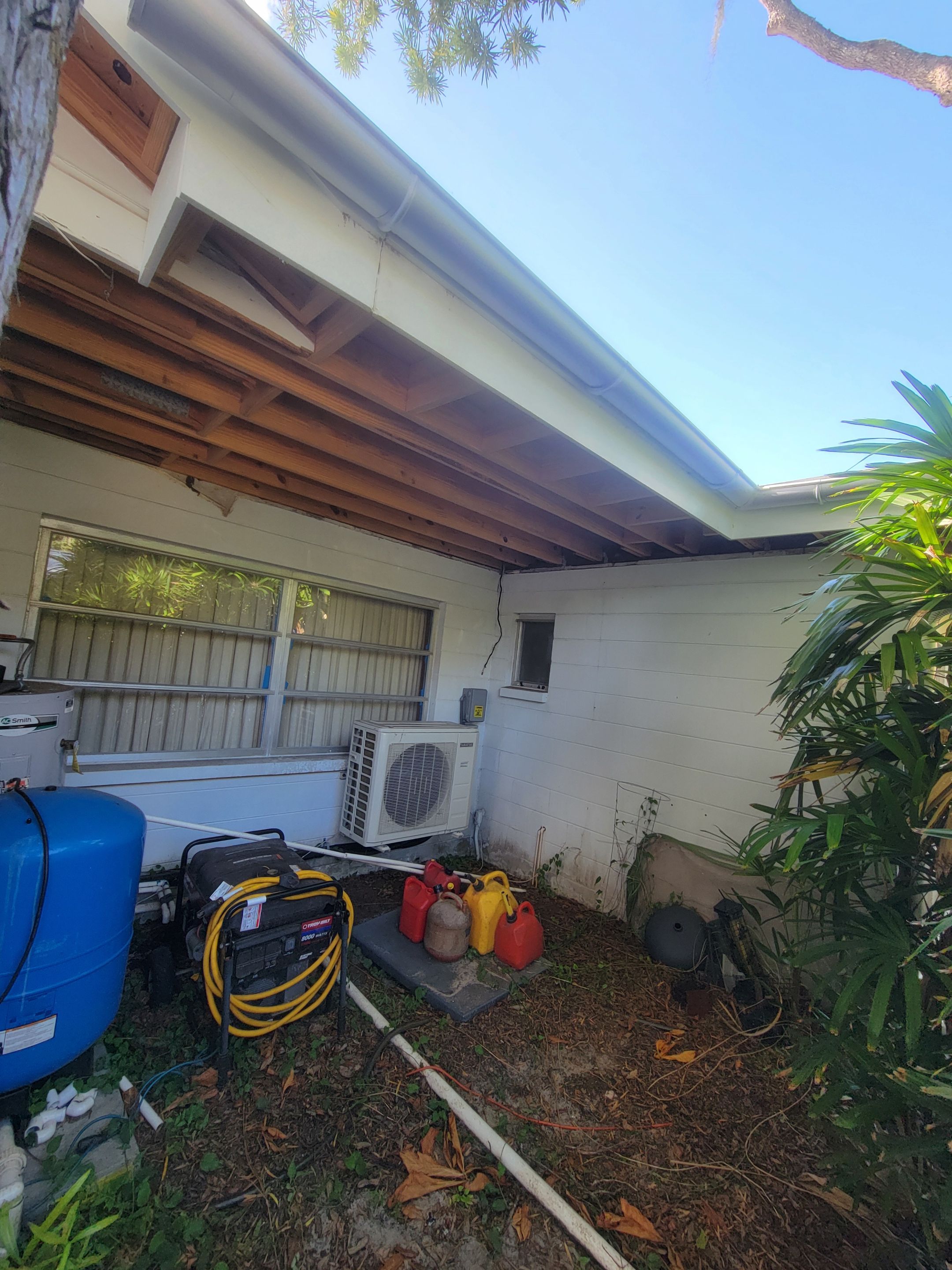 Galvalume Half Round Seamless Gutters and Downspouts in Valrico FL by Gutter Professors