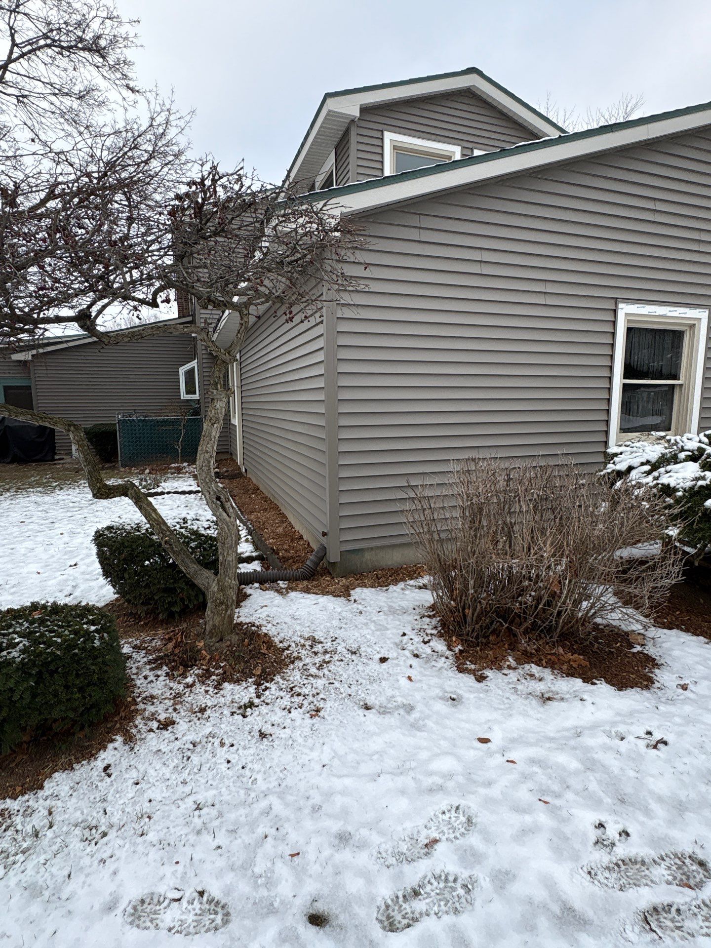 3428 Knollwood Drive Northeast Rockford, MI 49341 by Veteran Roofing & Exteriors