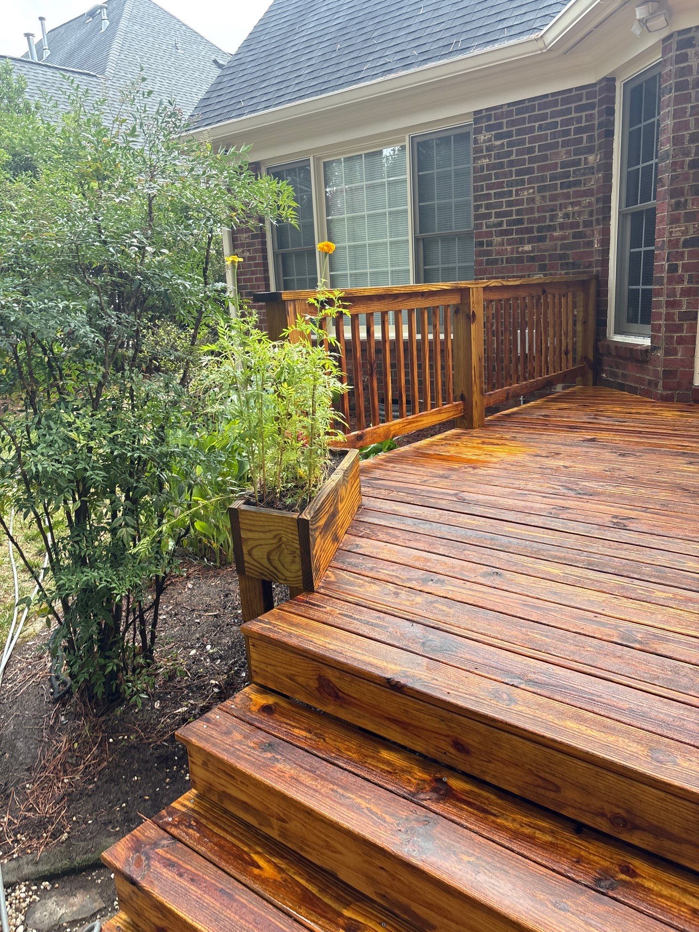 Deck using Wood Sealant by DuraSeal